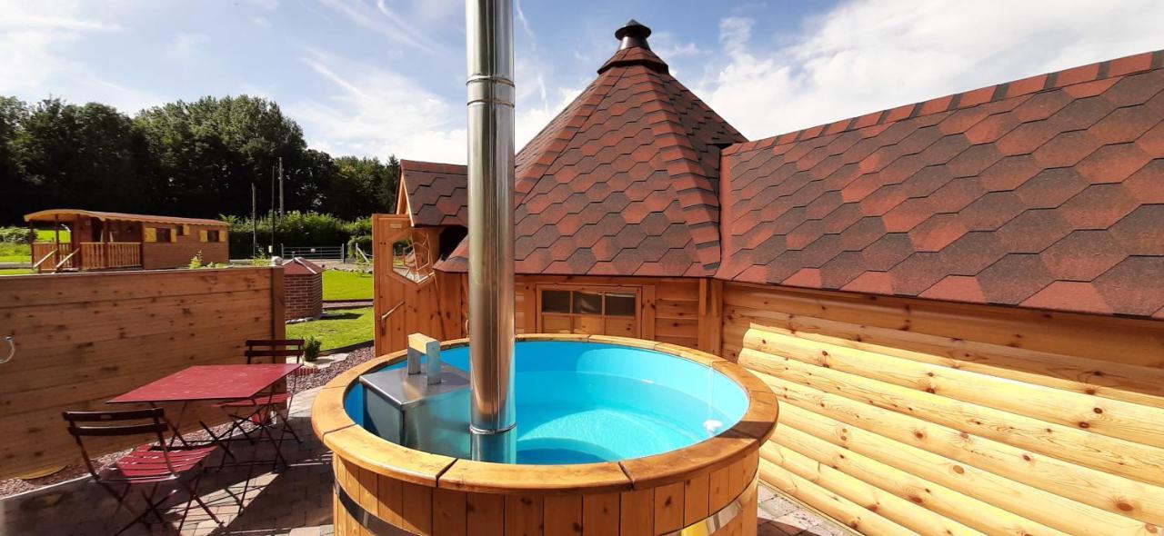 Kota Scandinave Avec Son Bain Nordique Privatif - Gite Du Moulin 62130 Pierremont Exterior photo